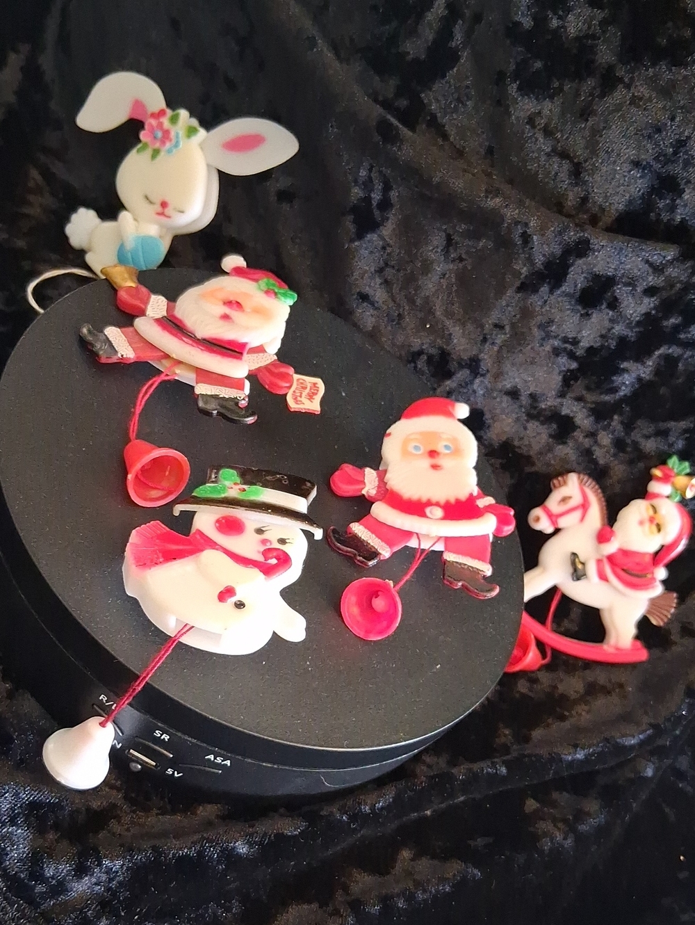 Vintage Holiday Movable Holliday Characters Brooch Or Coat Pins All Together.